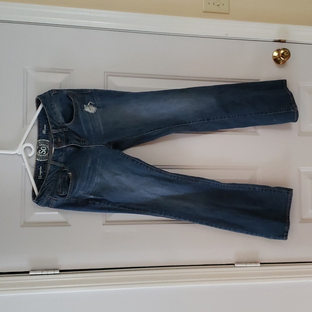 So bootcut distressed jeans